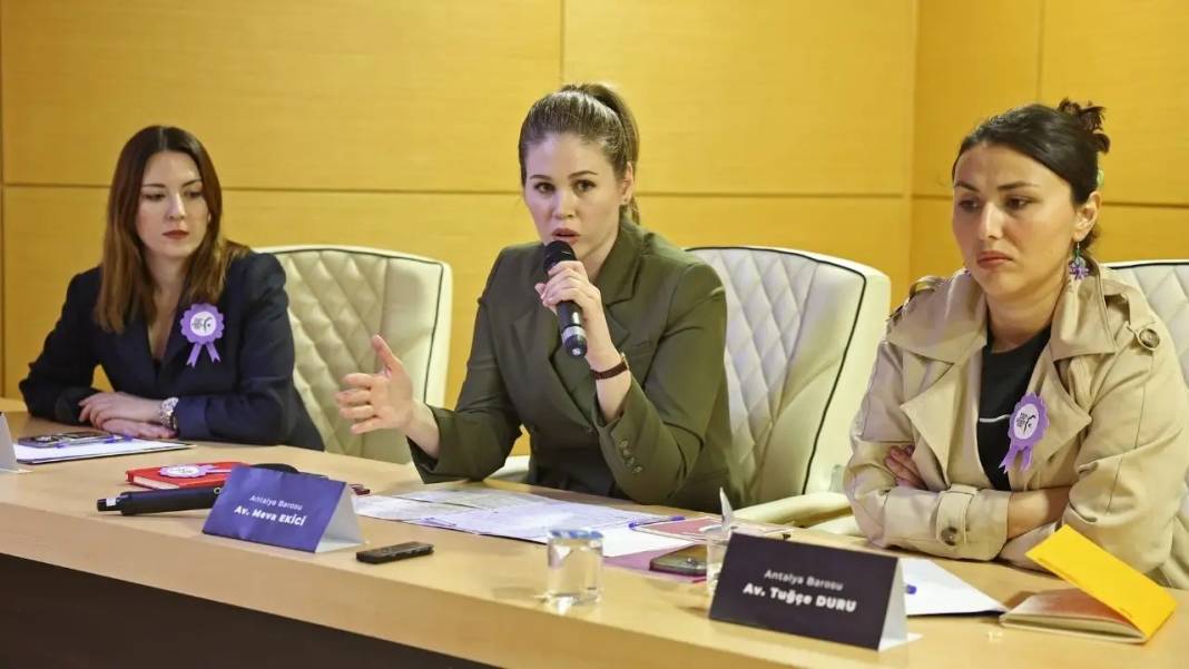 Kadına Şiddete Karşı Antalya’da Ortak Ses 4